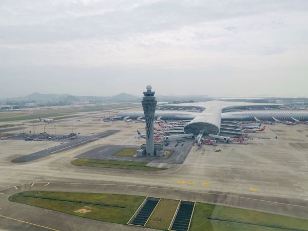 美邦通航 飛機(jī)維修 飛機(jī)租賃 飛機(jī)托管 電力巡線 首條內(nèi)地直飛香港國(guó)際機(jī)場(chǎng)直升機(jī)航線首航成功